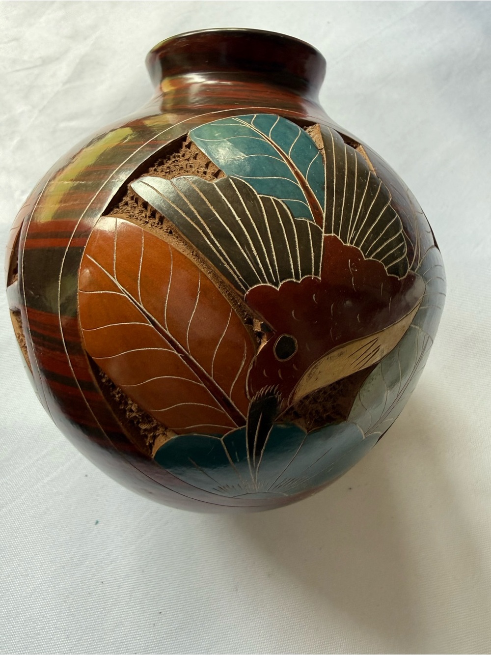 Vintage South American Etched Clay Pottery Vessel Featuring Toucan & Hummingbird